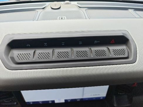 Used 2023 Ford Bronco Badlands AWD/4WD image 12