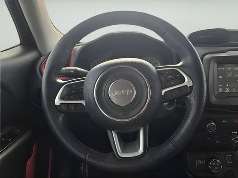 Used 2020 Jeep Renegade Trailhawk w/ Premium Leather Group image 28