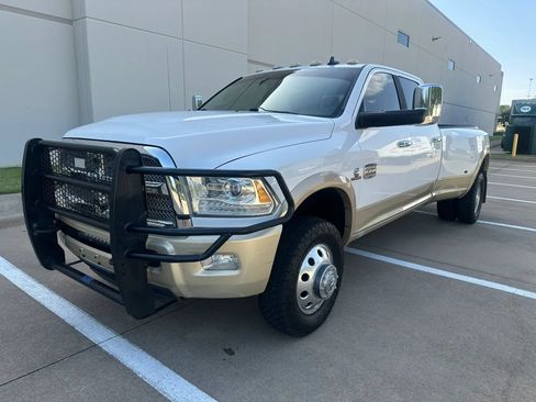 Used 2014 RAM 3500 Laramie Longhorn AWD/4WD image 3