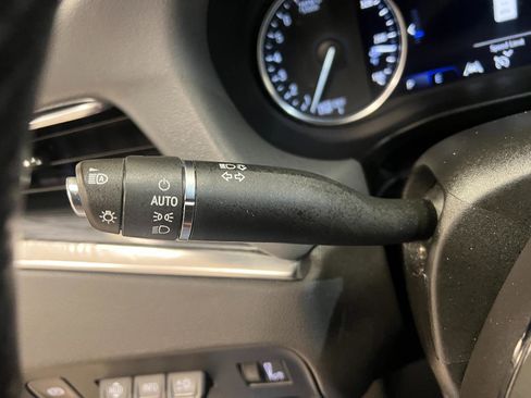 Used 2024 Buick Enclave Premium image 44