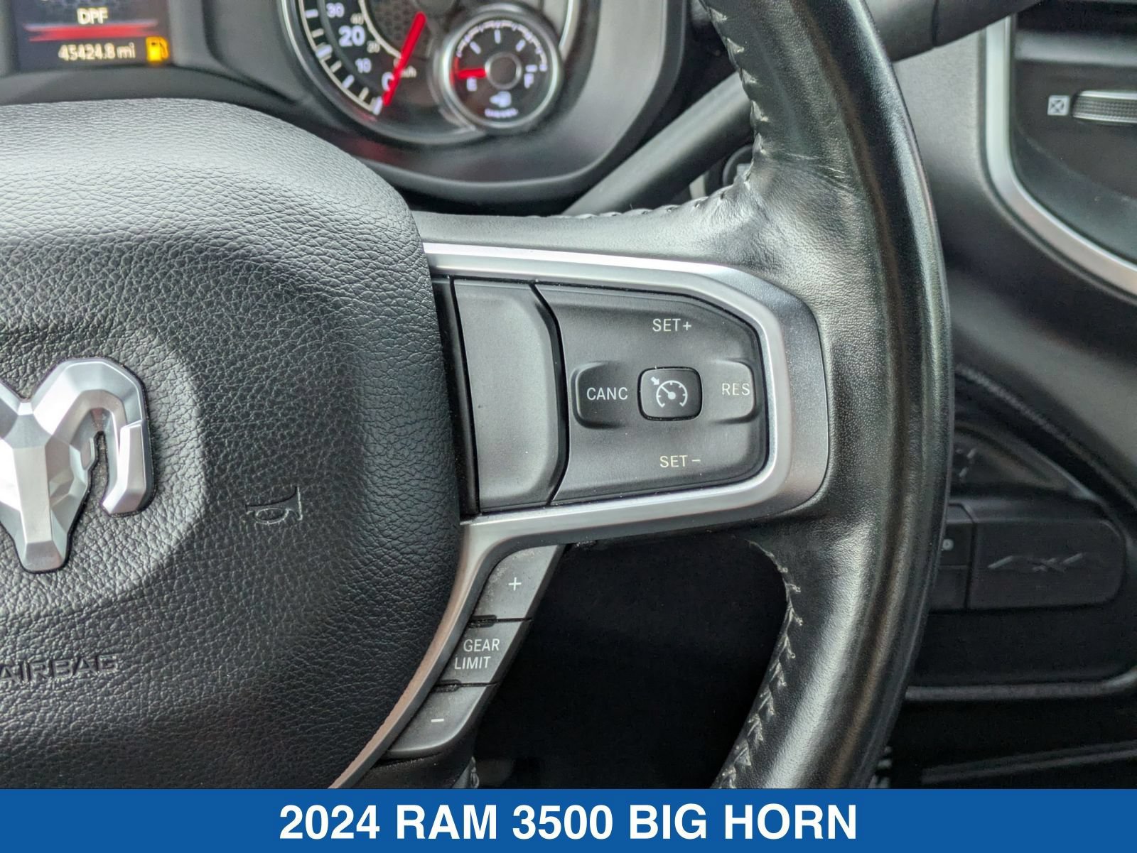 Used 2024 RAM 3500 Big Horn AWD/4WD image 18