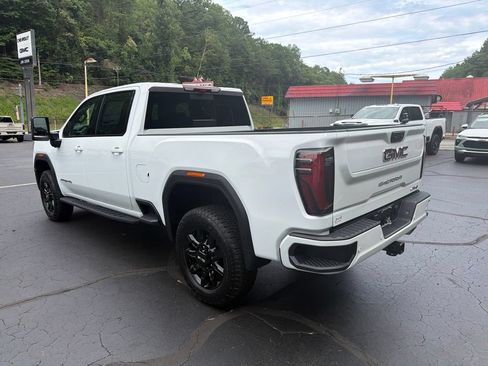 New 2026 GMC Sierra 2500 AT4 w/ AT4 Premium Plus Package AWD/4WD image 3