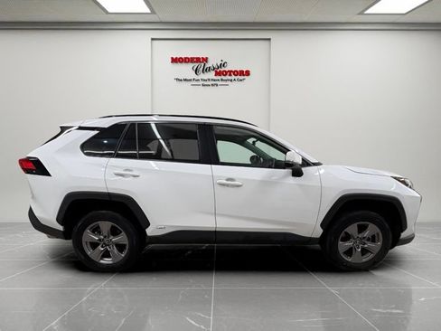 Used 2025 Toyota RAV4 XLE AWD/4WD image 8