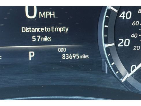 Used 2021 Toyota Highlander XLE AWD/4WD image 31