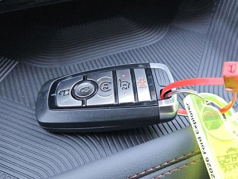 New 2026 Ford Explorer Active w/ Active Comfort Package image 24