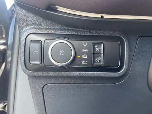 Used 2025 Ford Explorer Platinum AWD/4WD image 15