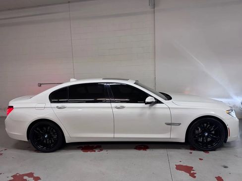 Used 2014 BMW 750Li xDrive 750Li xDrive Sedan 4D image 2