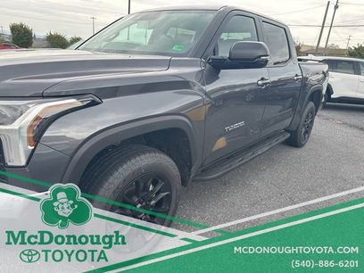 New 2026 Toyota Tundra SR5 w/ SR5 Premium Package