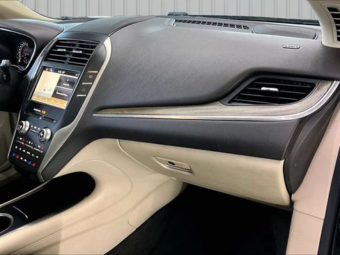 Used 2017 Lincoln MKC Reserve AWD/4WD image 26