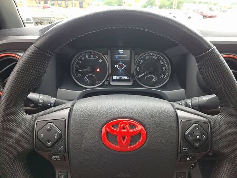 Certified 2022 Toyota Tacoma TRD Pro AWD/4WD image 20