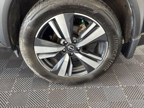Certified 2024 Nissan Rogue SL w/ SL Premium Package FWD image 14