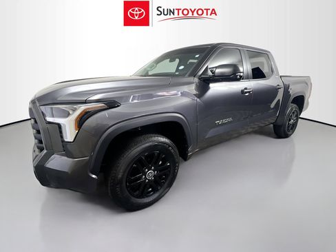 Used 2024 Toyota Tundra SR5 w/ SR5 Convenience Package image 9