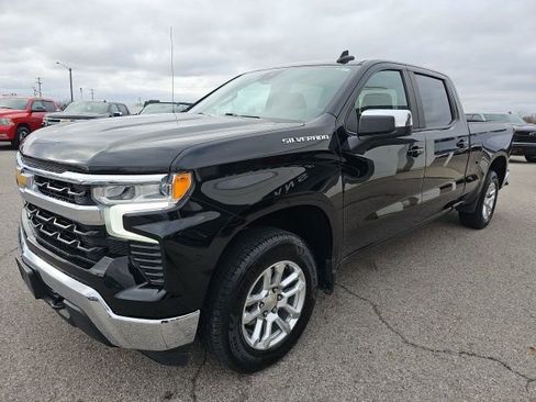 Used 2023 Chevrolet Silverado 1500 LT w/ Protection Package image 4