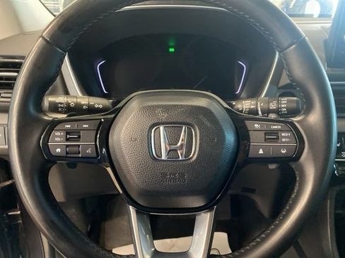 Used 2025 Honda Pilot EX-L image 14