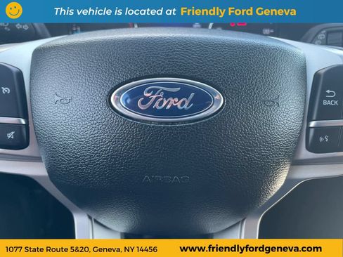Used 2024 Ford Explorer XLT AWD/4WD image 18