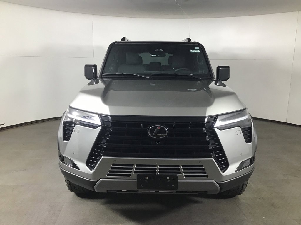 Used 2024 Lexus GX 550 AWD/4WD image 10
