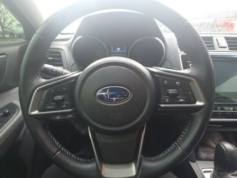 Used 2018 Subaru Outback 2.5i Premium image 14