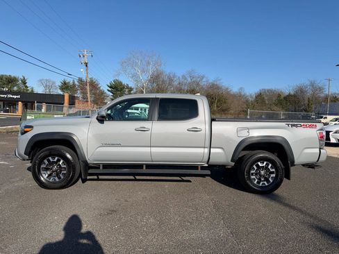 Used 2020 Toyota Tacoma TRD Off-Road w/ TRD Premium Off Road Package image 7