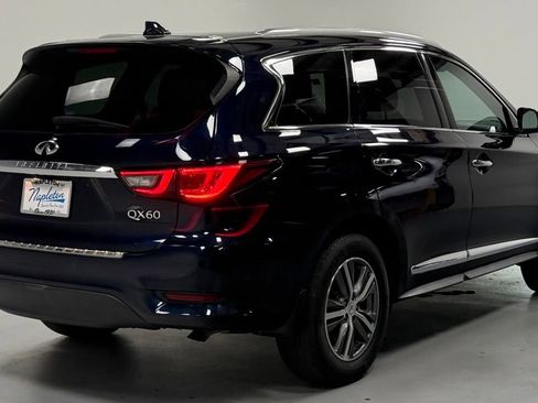 Used 2020 INFINITI QX60 Luxe w/ Essential Package AWD/4WD image 3