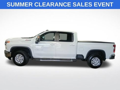 Used 2022 Chevrolet Silverado 2500 LT w/ Convenience Package AWD/4WD image 6