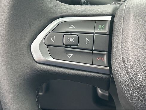 New 2026 Jeep Compass Limited image 33