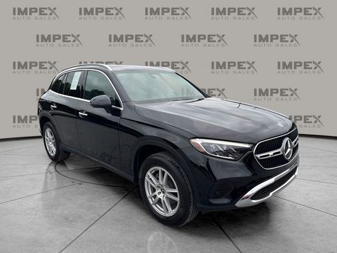 Used 2023 Mercedes-Benz GLC 300 4MATIC image 7