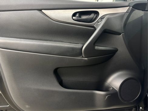 Used 2019 Nissan Rogue Sport S w/ Appearance Package AWD/4WD image 26