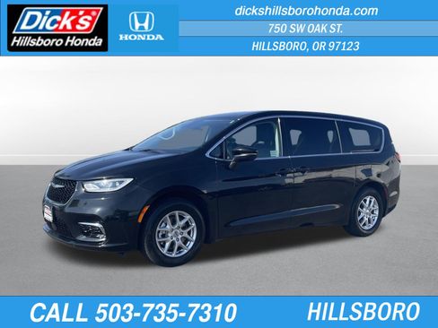 Used 2023 Chrysler Pacifica Touring-L FWD image 1