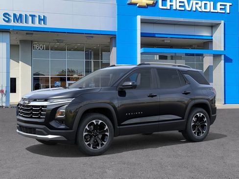 New 2026 Chevrolet Equinox LT w/ Convenience Package II image 2