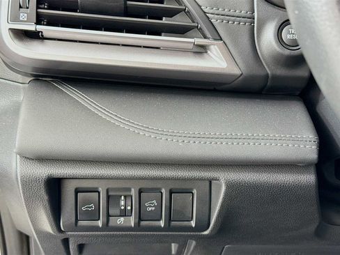 Used 2024 Subaru Outback Limited image 14