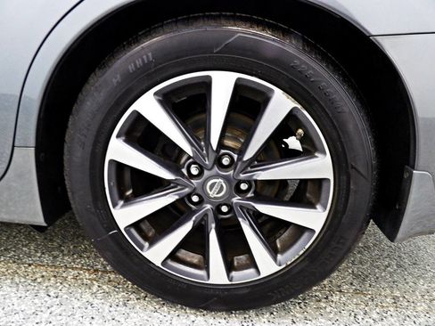 Used 2017 Nissan Altima 2.5 SL w/ 2.5 Technology Package image 20