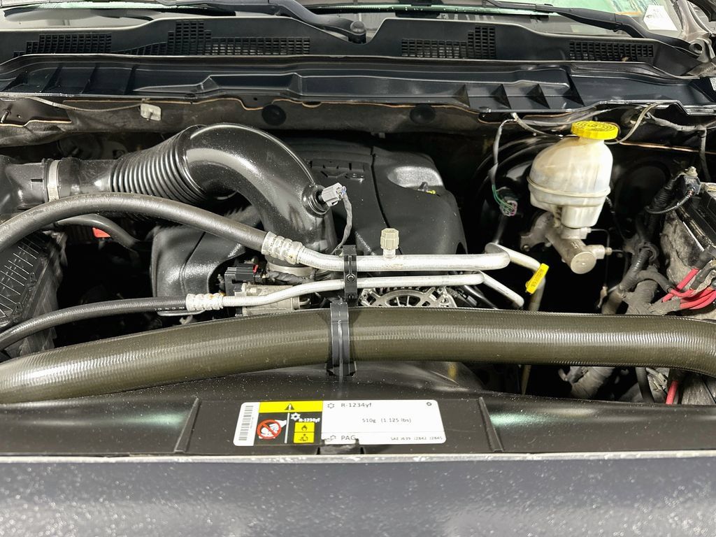 Used 2019 RAM 1500 Classic SLT AWD/4WD image 19