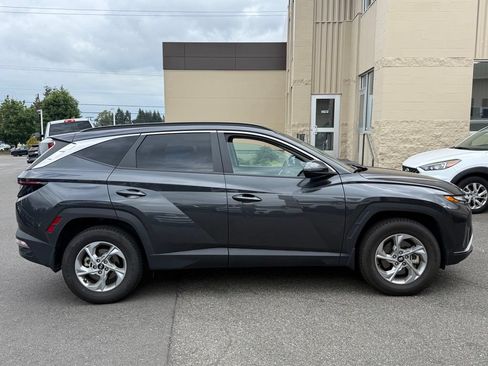 Used 2022 Hyundai Tucson SEL w/ Cargo Package AWD/4WD image 2