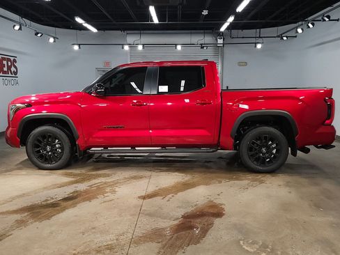 New 2026 Toyota Tundra Limited image 4