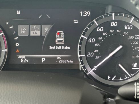 Used 2021 Toyota Highlander Limited image 25