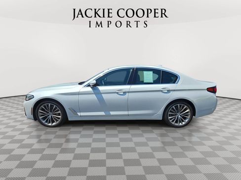 Used 2023 BMW 530i w/ Premium Package RWD image 8