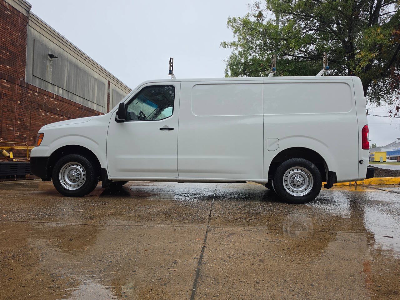 Used 2018 Nissan NV 1500 S RWD image 7