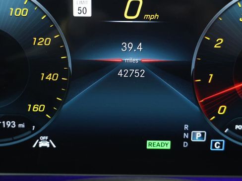 Used 2022 Mercedes-Benz GLS 450 4MATIC image 13