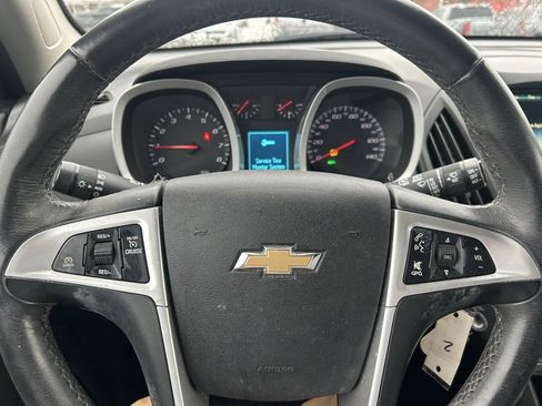 Used 2017 Chevrolet Equinox LT w/ Convenience Package image 16