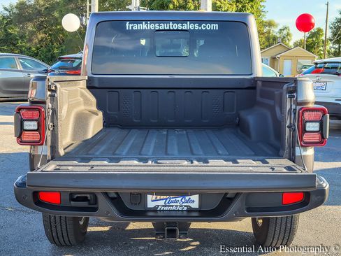 Used 2021 Jeep Gladiator Overland w/ Popular Equipment Package image 29