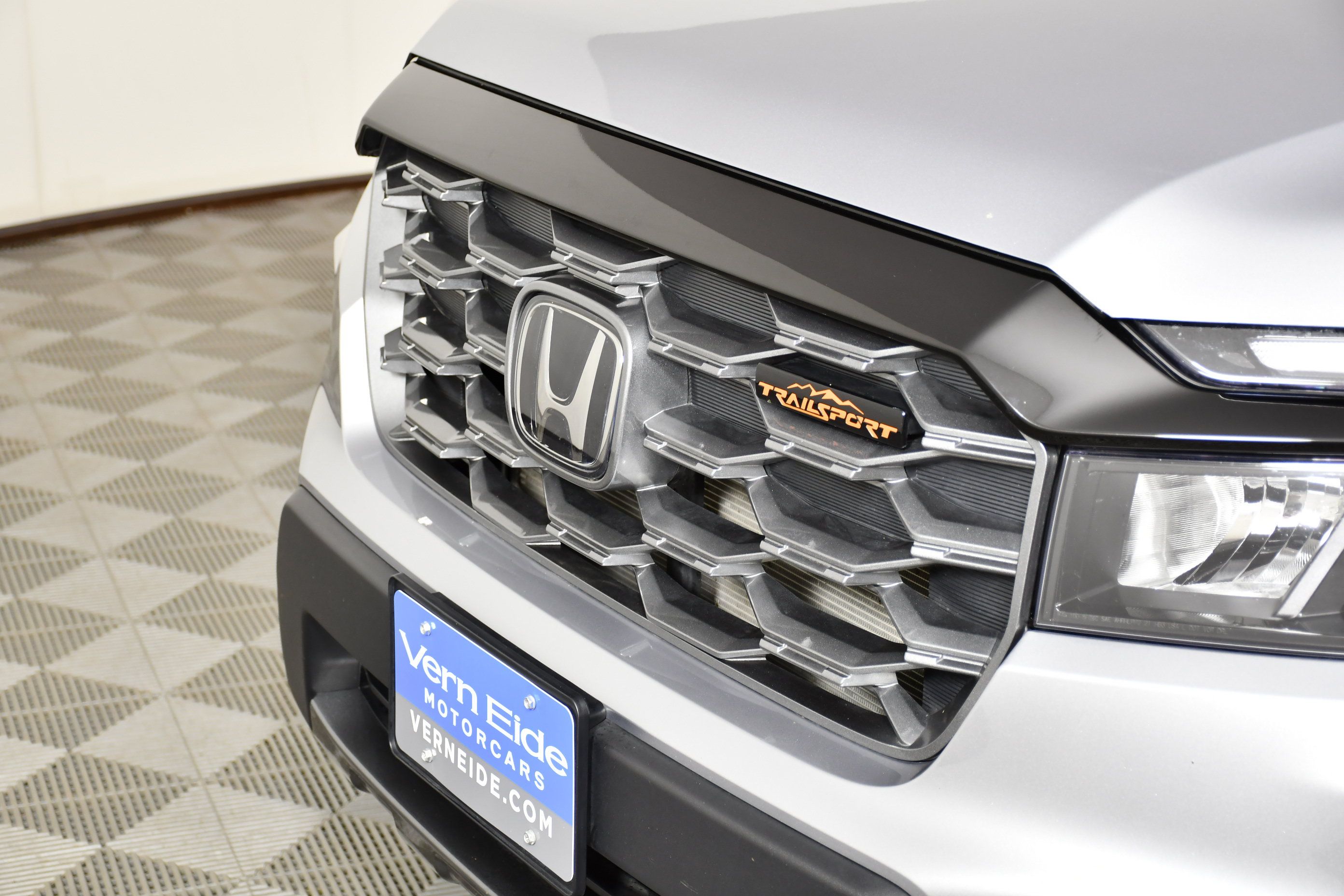 Certified 2025 Honda Passport TrailSport image 11