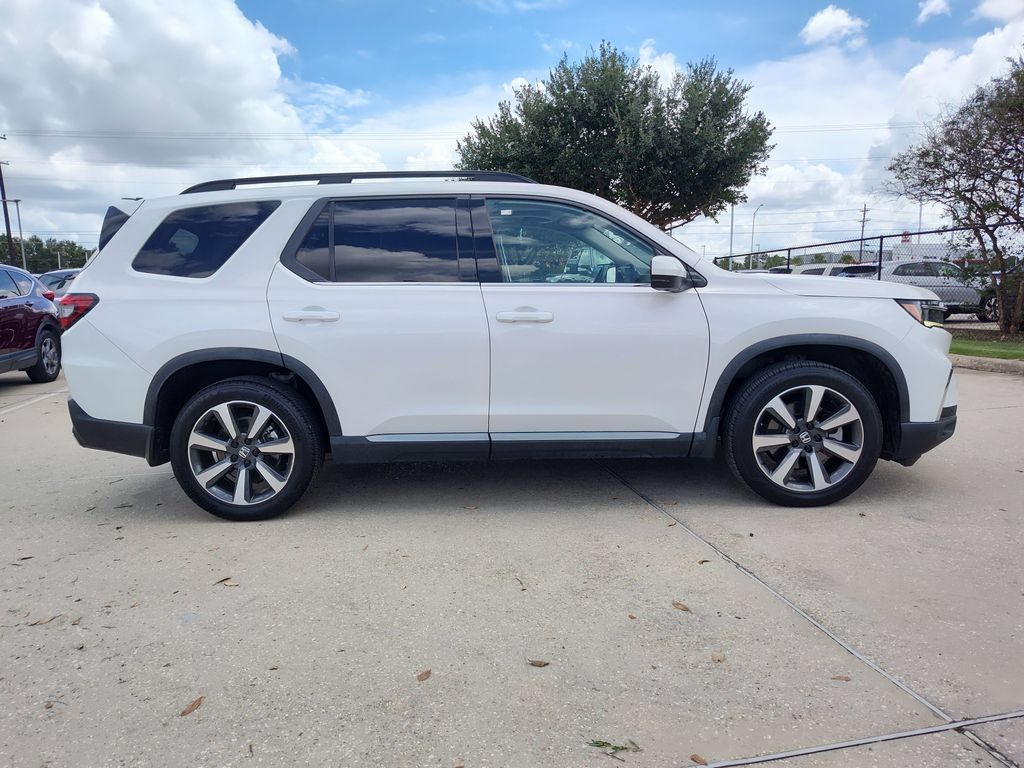 Used 2023 Honda Pilot Elite image 14