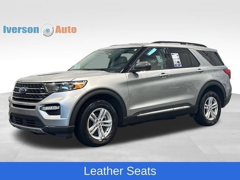 Used 2024 Ford Explorer XLT w/ Equipment Group 202A AWD/4WD image 5