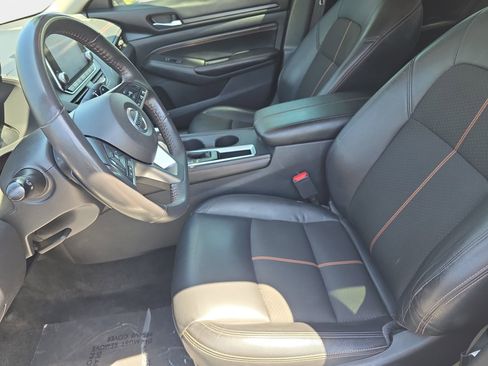 Used 2022 Nissan Altima 2.5 SR FWD image 14