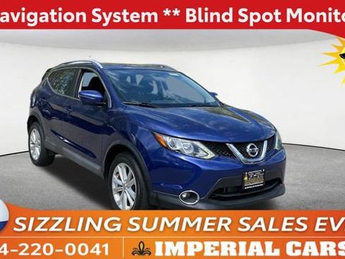 Used 2017 Nissan Rogue Sport SV w/ SV Premium Package AWD/4WD image 1