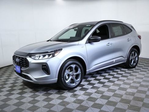 Certified 2023 Ford Escape ST-Line w/ Tech Pack #1 AWD/4WD image 5