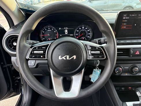 Used 2024 Kia Forte LXS image 17