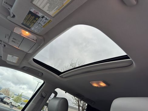 Used 2015 Toyota Sequoia Limited AWD/4WD image 15