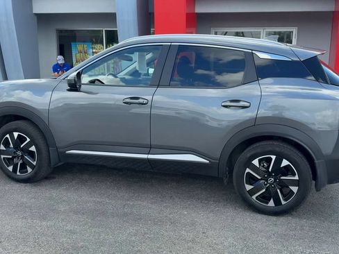 Used 2025 Nissan Kicks SV w/ SV Premium Package AWD/4WD image 4
