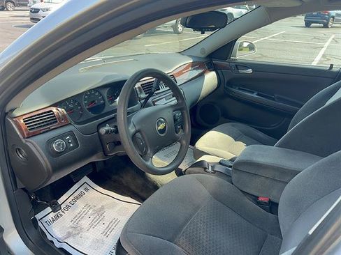 Used 2011 Chevrolet Impala LS FWD image 12